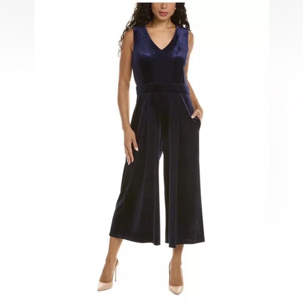Jude Connally Women’s Navy Blue Velvet Oaklynn Jumpsuit Size M NWT $288